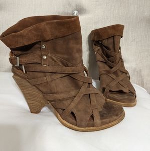 Leather sandals with wooden soles/heels Size 38/8